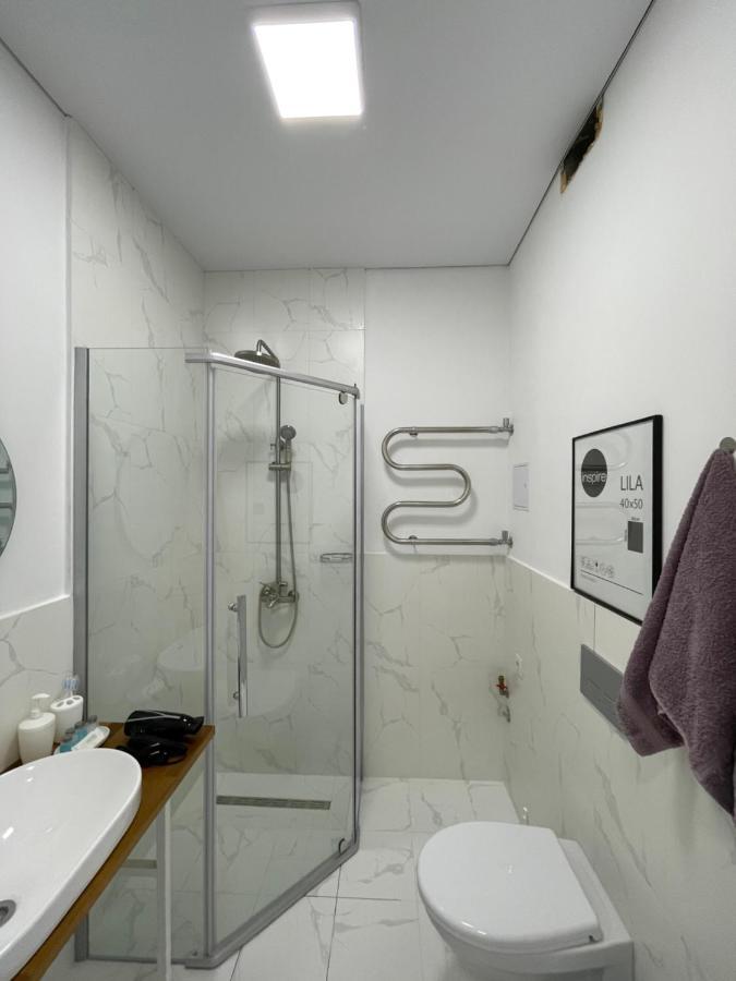 Mini Cozy Corner #1 Apartment Almaty Bagian luar foto