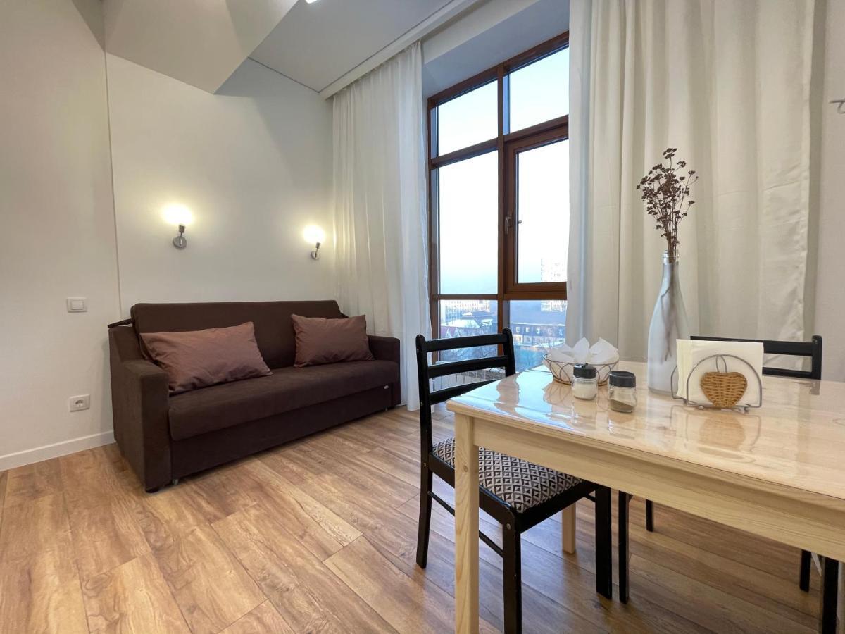 Mini Cozy Corner #1 Apartment Almaty Bagian luar foto