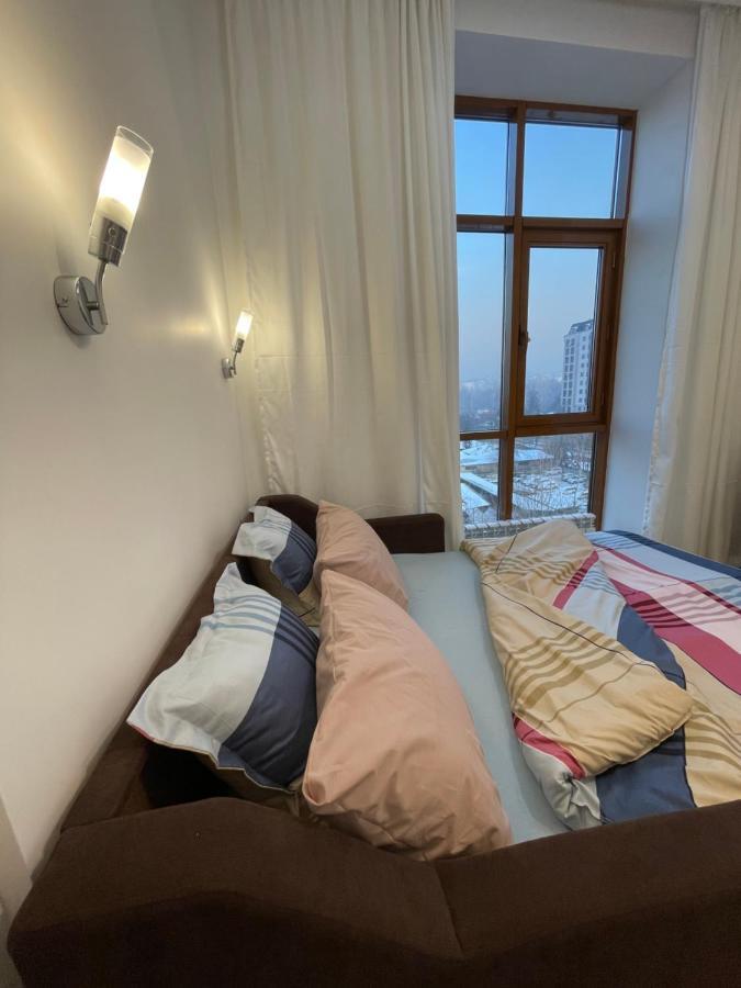Mini Cozy Corner #1 Apartment Almaty Bagian luar foto