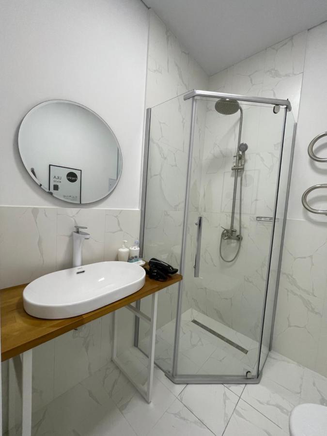 Mini Cozy Corner #1 Apartment Almaty Bagian luar foto